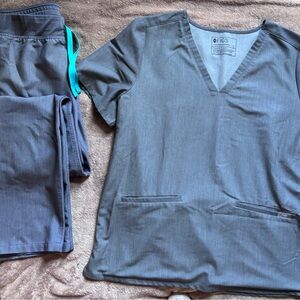 Figs Gray Scrub Set
